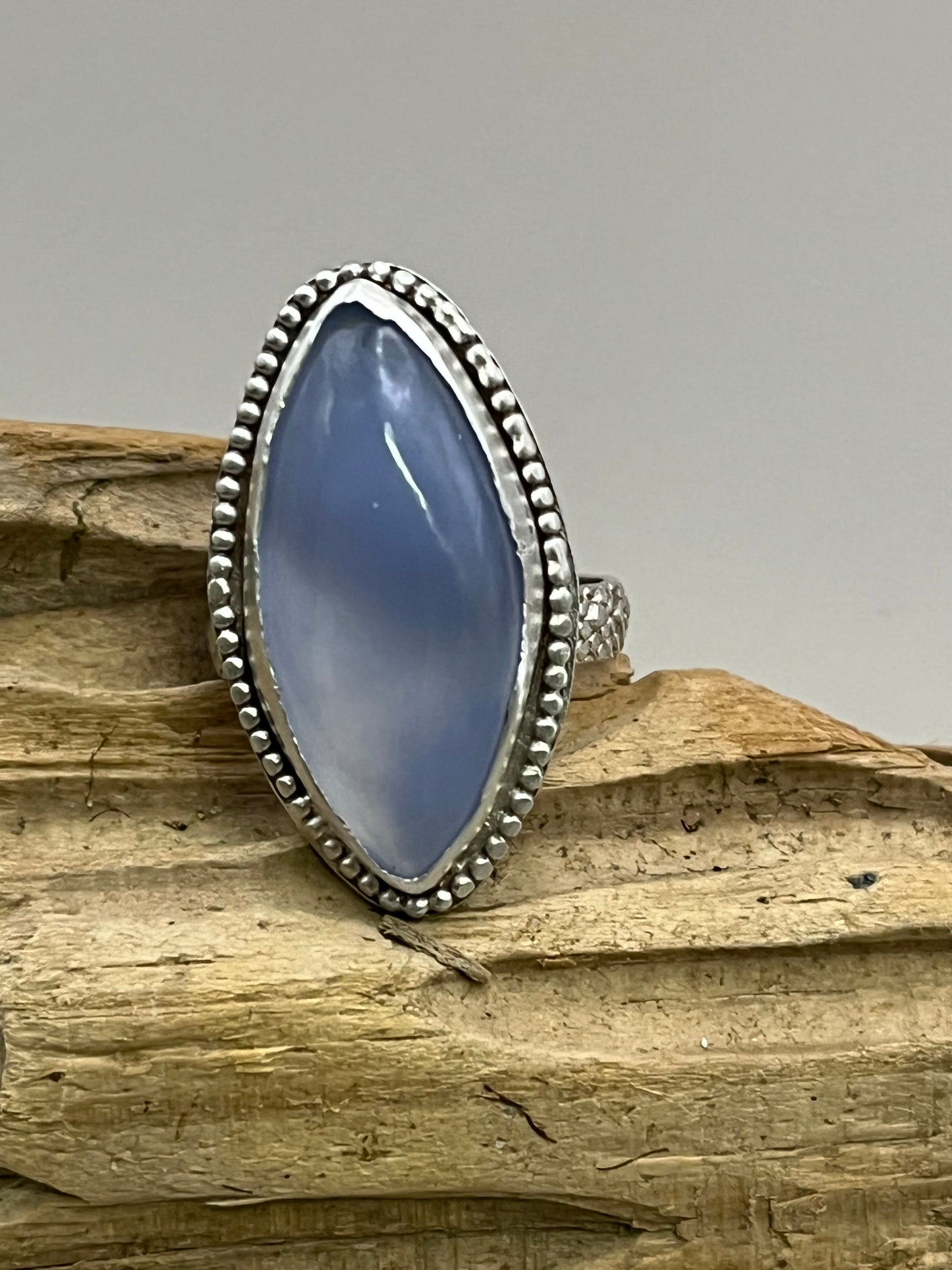 Sky blue Queen
